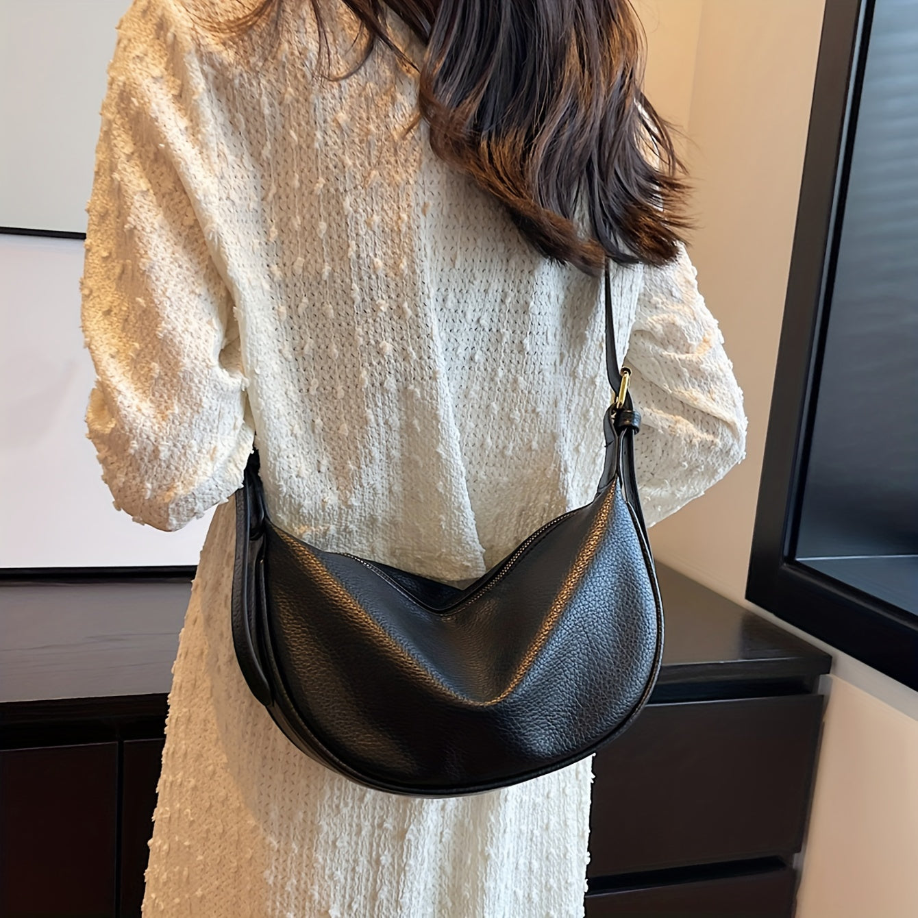 Litchi Texture PU Shoulder Sling Bag