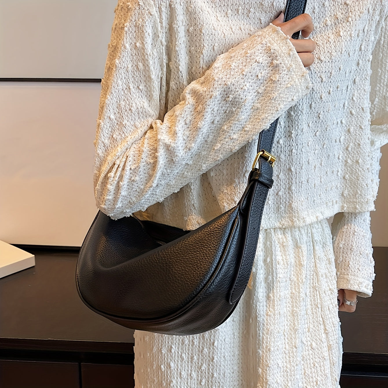 Litchi Texture PU Shoulder Sling Bag